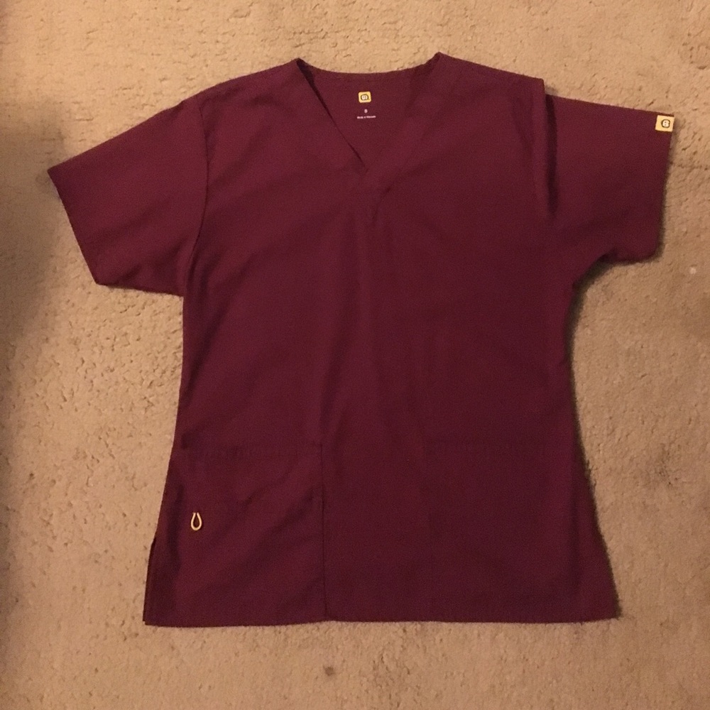 WonderWinks Scrub Top